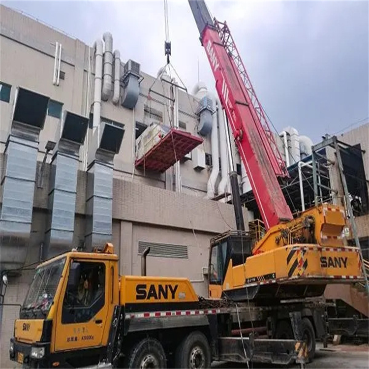 万冲镇一百吨吊车吊臂多长